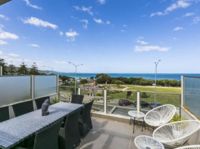 WATERFRONT THREE- In the heart of Lorne, Lorne